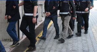 Diyarbakır merkezli 11 ilde dolandırıcılık operasyonu: 28 zanlı tutuklandı