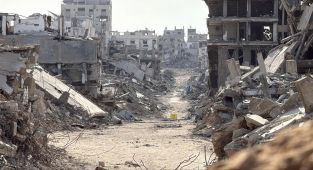 İşgalci İsrail, ateşkese rağmen Gazze'ye saldırmaya devam ediyor