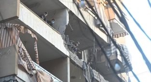 İşgalci İsrail, Lübnan'ın başkenti Beyrut'a hava saldırısı düzenledi