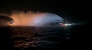 Karadeniz'de 2 ticari gemide patlama oldu