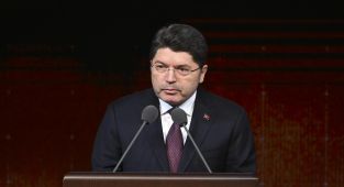 Adalet Bakanı Tunç: Adaletin omurgasını oluşturan yargıyı yıpratmaya çalışanlara karşı tavrımız nettir