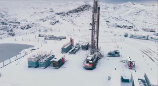Bakan Bayraktar: Enerji bağımsızlığımız için aşamayacağımız dağ, çıkamayacağımız zirve yok