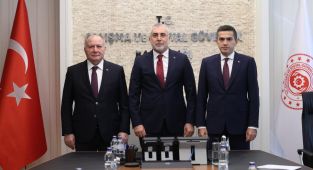 Bakan Işıkhan: Çalışanlarımızın gelirlerini koruyacak bir çalışma yürüteceğiz