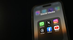 Çocuklara yönelik zararlı içerikler mahkeme kararı olmadan kaldırılabilecek
