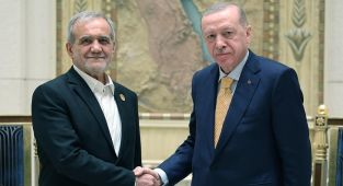 Cumhurbaşkanı Erdoğan, İranlı mevkidaşıyla görüştü