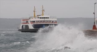 Deniz ulaşımına hava engeli: Bazı seferler iptal edildi