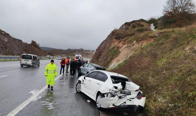 İstanbul İzmir Otoyolu'nun Balıkesir kesiminde zincirleme kaza: 1 ölü