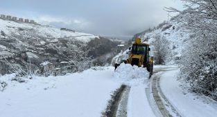 Karadeniz'de 1327 yerleşim yerine ulaşım sağlanamıyor