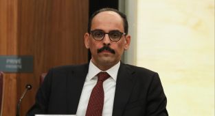 MİT Başkanı Kalın Hamas heyeti ile görüştü