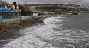 Tekirdağ'da deniz ulaşımına fırtına engeli