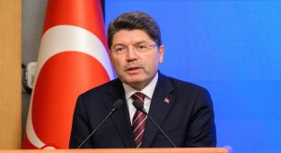 Türk bayrağına yönelik alçak provokasyona soruşturma başlatıldı