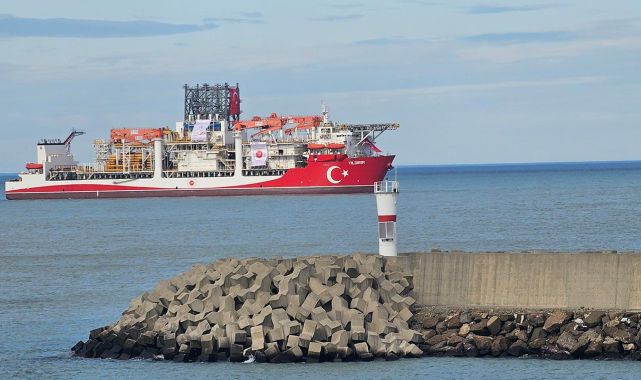Türkiye'nin sondaj gemisi Yıldırım Filyos Limanı'nda