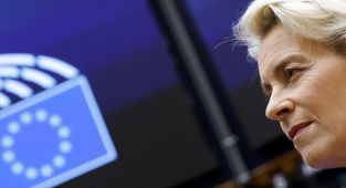 Von der Leyen'den Grönland NATO'nun parçası uyarısı