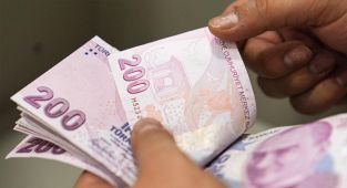 Yaşlı ve engelli aylıkları hesaplara yatırılıyor