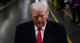 ABD Yüksek Mahkemesi Trump'ın acil durum tarifelerini yasaya aykırı buldu