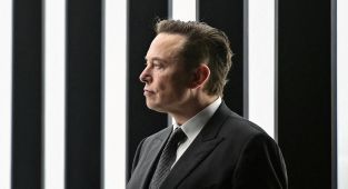 AB'den İspanya Başbakanı Sanchez'e faşist diyen Elon Musk'a tepki