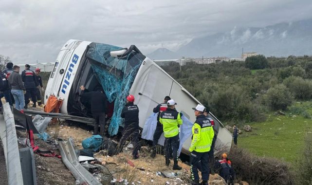 Antalya'da otobüs devrildi: 9 ölü, 21 yaralı