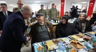 Bakan Güler, Bayburt'ta şehit aileleri ve gazilerle iftarda bir araya geldi