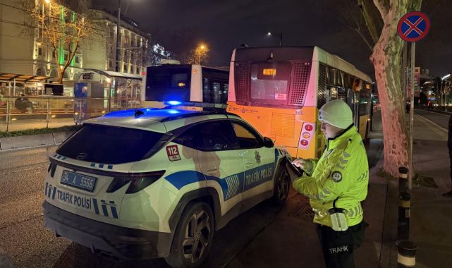 İstanbul'da İETT otobüsünün çarptığı yaya yaralandı