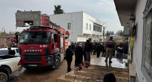 Mardin'de ev yangını 2 can aldı