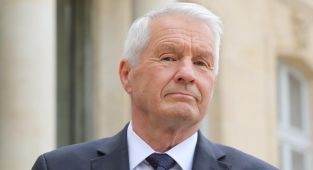 Norveç'te, Epstein ile ilişkisi ortaya çıkan eski Başbakan Jaglandın evinde arama yapıldı