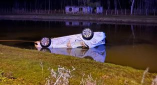 Samsun'da otomobil sulama kanalına devrildi 1 ölü, 1 yaralı