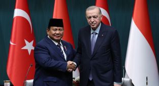 Cumhurbaşkanı Erdoğan, Endonezyalı mevkidaşı Subianto ile telefonda görüştü