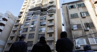İsrail, Beyrut'ta bir binaya saldırı düzenledi