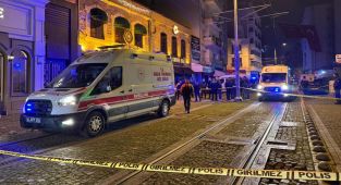 Kocaeli'de eğlence mekanına silahlı saldırı: 2 ölü, 3 kişi yaralı
