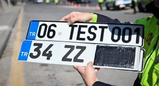Standart dışı plakalara 27 Şubat'tan itibaren kesilen cezalar iptal edildi
