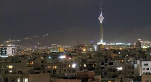 Tahran'da patlama sesleri