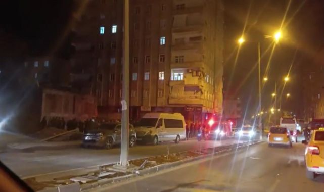 Zeminde kayma olduğu iddiasıyla 8 katlı bina tahliye edildi