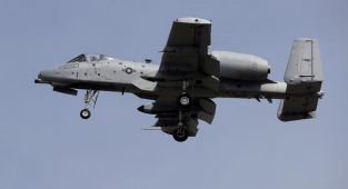 ABD, Avrupa ile Orta Doğu'ya yeni savaş uçakları ve tanker uçaklar sevk etti