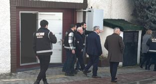 Bursa Büyükşehir Belediye Başkanı Bozbey ile 56 şüpheli adliyeye sevk edildi