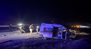 Erzurum'da ambulans ile traktör çarpıştı