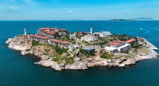 İstanbul'da 20 bin öğrenci Demokrasi ve Özgürlükler Adası'nı ziyaret edecek