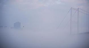 İstanbul'da sis etkili oldu: Gemi trafiği askıya alındı