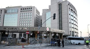 Kırmızı bültenle aranan firari şüpheli İspanya'da yakalandı
