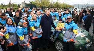 Cumhurbaşkanı Erdoğan, DoğuBatı Dostluk ve İpek Yolu Rallisi grubunu uğurladı