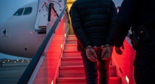 FETÖ firarileri için Türkiye'den yeni hamle