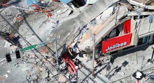 Filipinler'in Mindanao bölgesinde 7,8 büyüklüğünde deprem