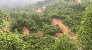 Giresun'da heyelan alarmı: 33 ev boşaltıldı