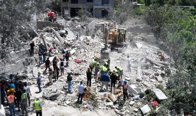 İşgalci İsrail'in Lübnan'da düzenlediği saldırılarda ölenlerin sayısı 3 bin 516'ya yükseldi