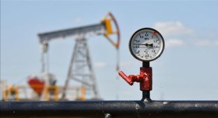 Petrol fiyatları jeopolitik risklerle yeniden tırmanışa geçti