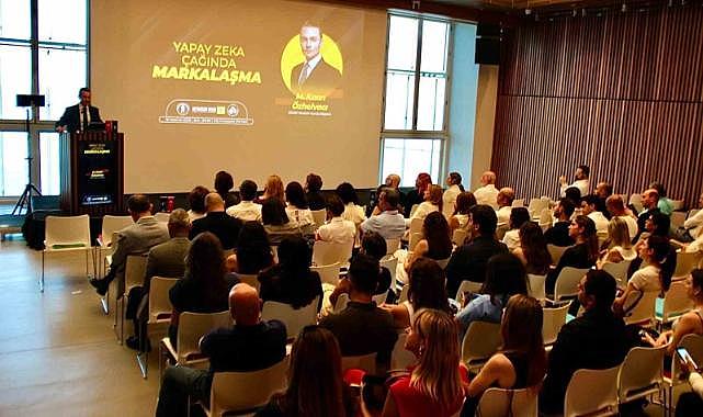 Yapay zeka çağında markalaşma İzmir’de masaya yatırıldı