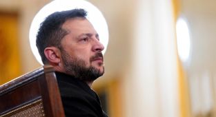 Zelenski: Rusya, son bir haftada 108 füze ve 2300'den fazla SİHA ile hava saldırıları düzenledi
