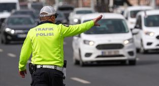 Trafikte asayiş olayları yarı yarıya azaldı