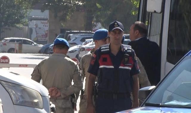Menderes Belediye Başkanı İlkay Çiçek tutuklandı