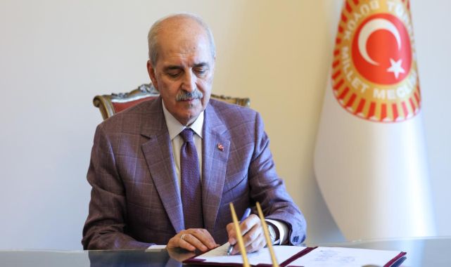 TBMM Başkanı Kurtulmuş, Terörsüz Türkiye teklifini imzaladı