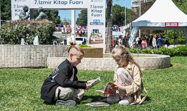 İzmir’de Edebiyat Şöleni Başlıyor: 8. İZKİTAP Kapılarını Kültürpark’ta Açıyor